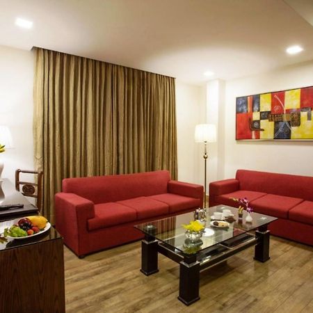 Taurus Sarovar Portico Új-Delhi Kültér fotó